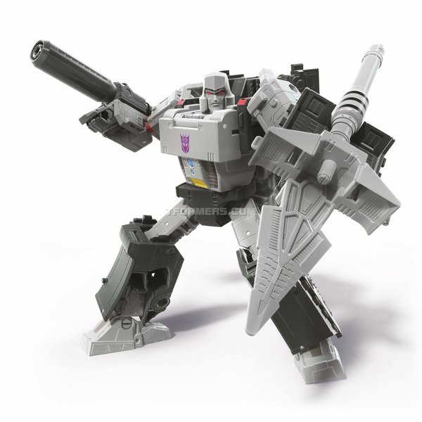 E8204 TF Voyager Megatron RENDERING 1 (43 of 52)